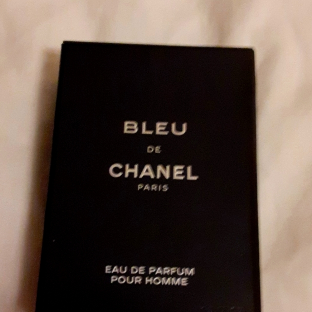 Men's cologne